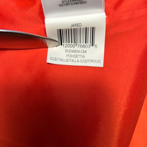 BCBG Jared vest (and detachable scarf) - Picture 10 of 10